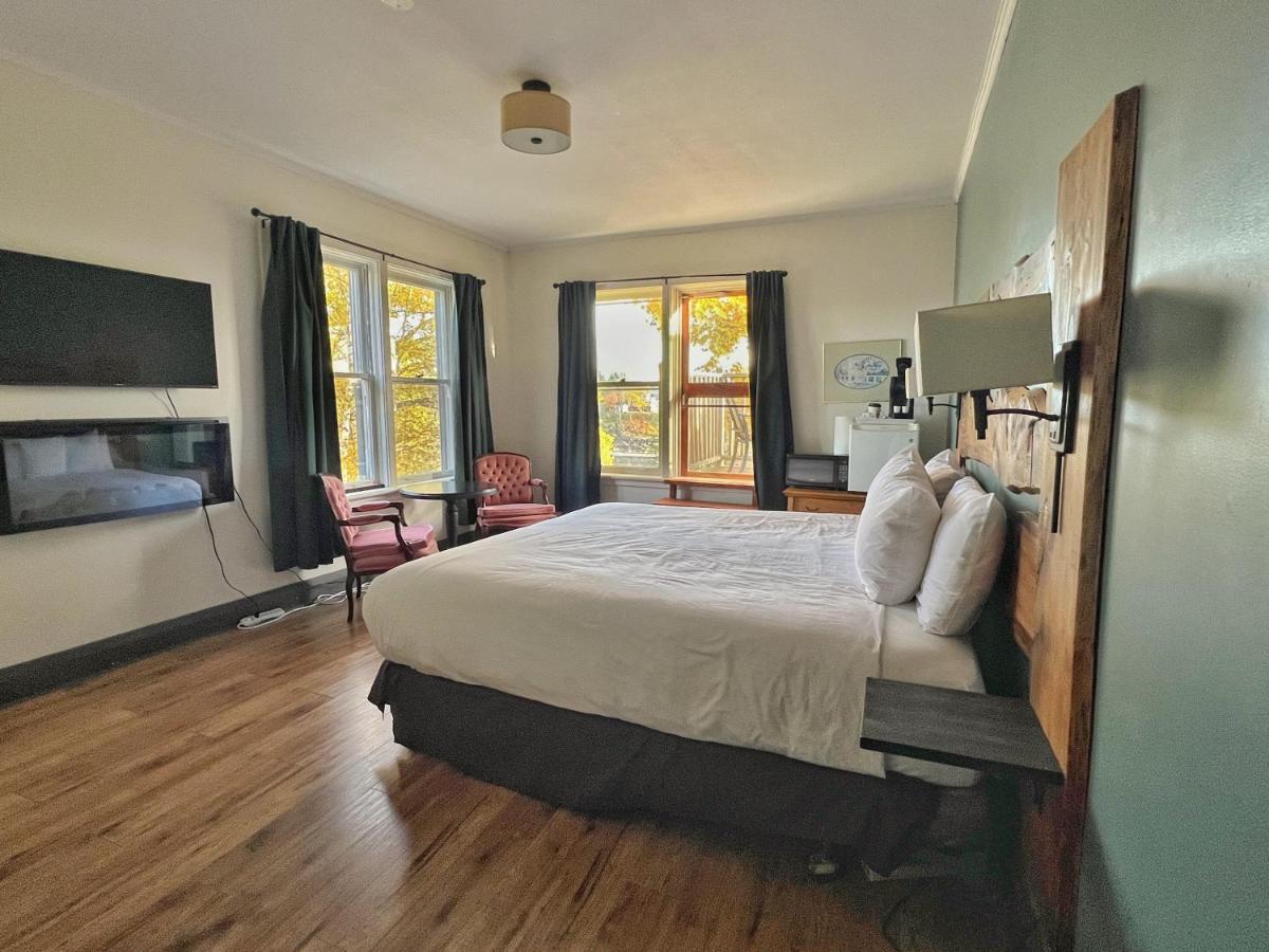 Inn At The Falls Bracebridge Extérieur photo