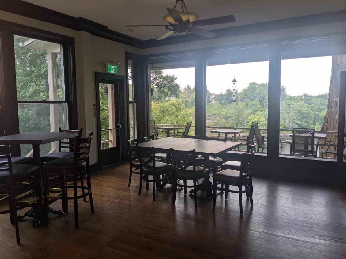 Inn At The Falls Bracebridge Extérieur photo