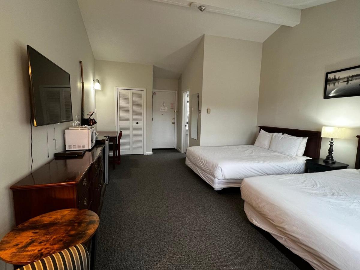 Inn At The Falls Bracebridge Extérieur photo