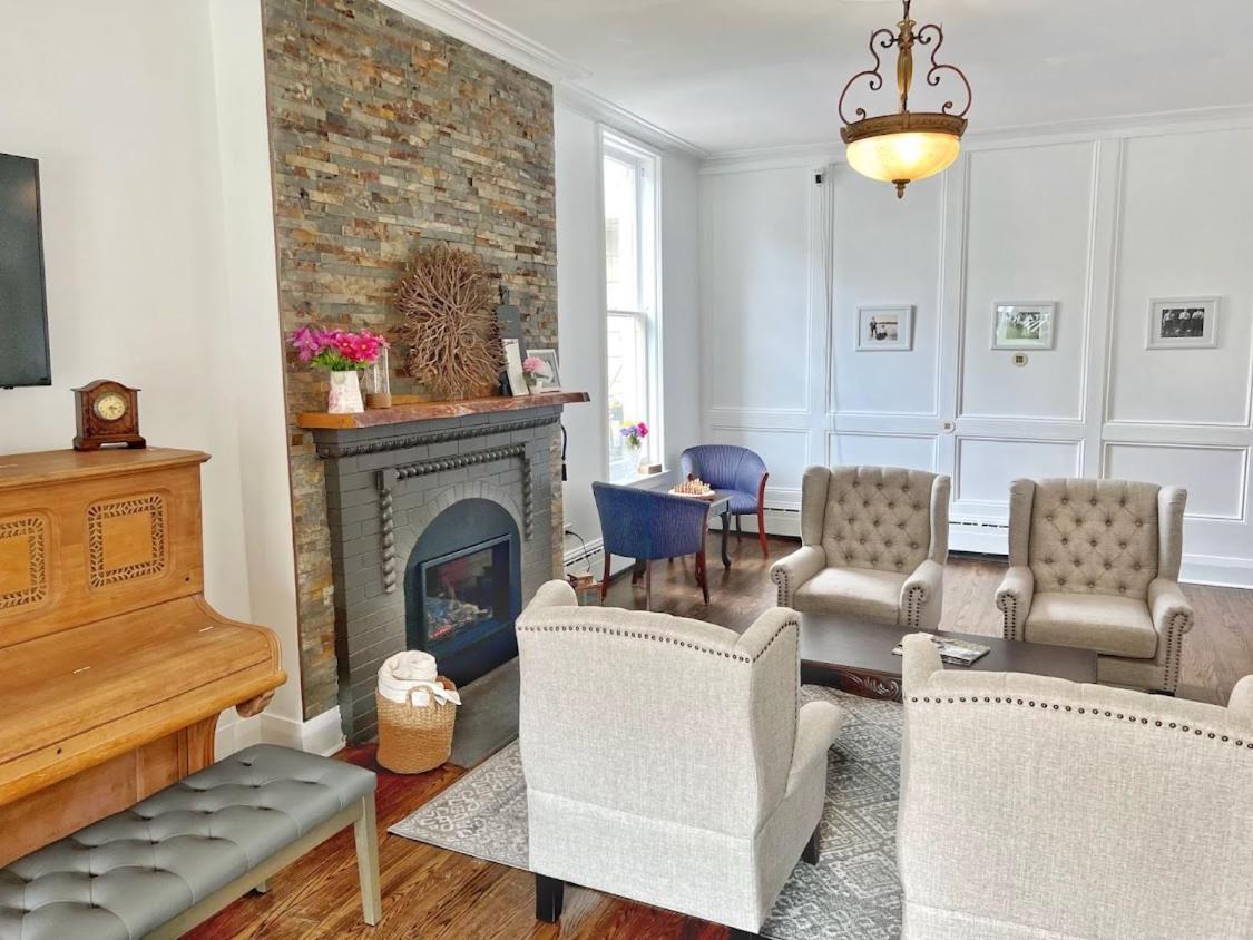 Inn At The Falls Bracebridge Extérieur photo