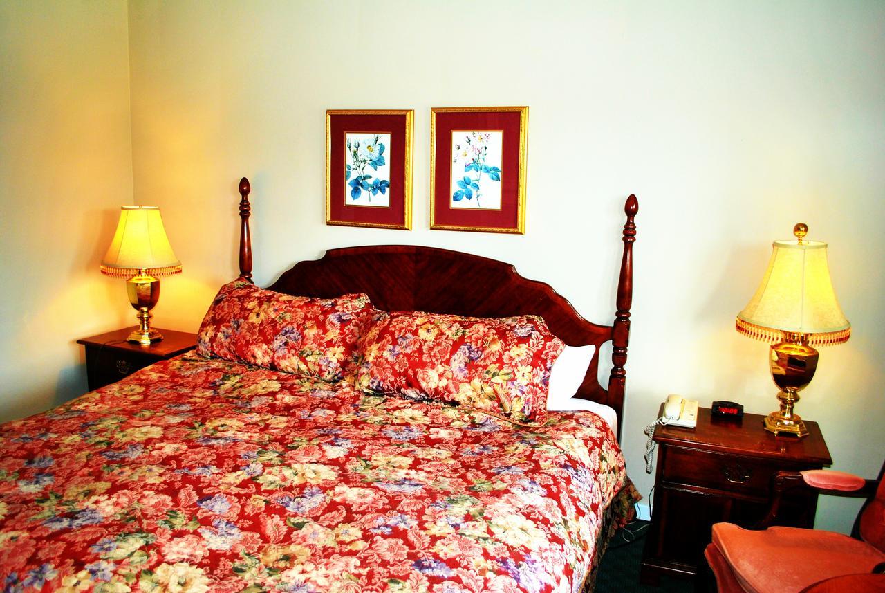 Inn At The Falls Bracebridge Extérieur photo